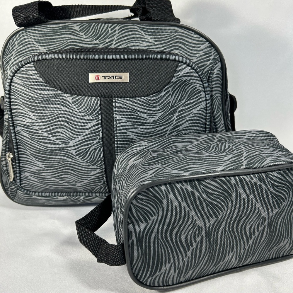 TAG Men's Black and Gray carry on Bag Set